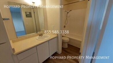 5155 Arden Wy in Carmichael, CA - Building Photo - Building Photo