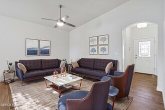 5913 Ruidoso Downs St in El Paso, TX - Building Photo - Building Photo