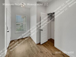 1204 N 7th St in Wolfforth, TX - Building Photo - Building Photo