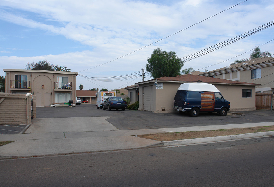 1168-1184 Holly Ave in Imperial Beach, CA - Building Photo