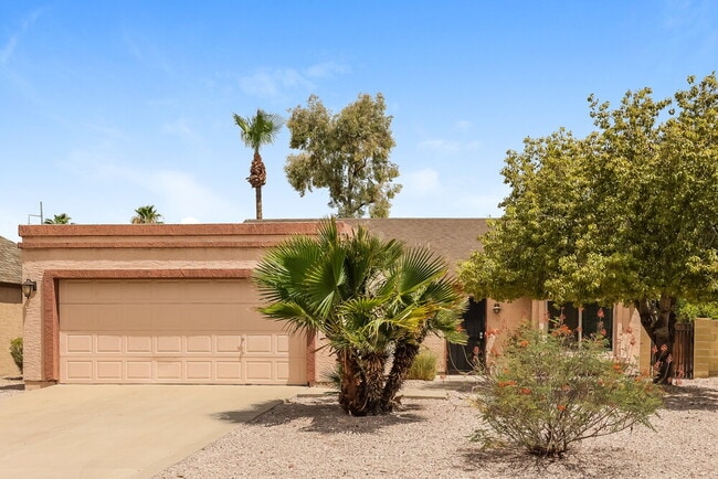1232 E Utopia Rd