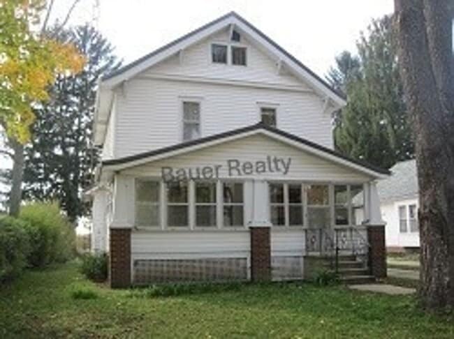 property at 956 Twp Rd 813