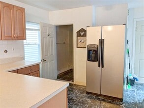 741 Somerville Ave, Unit 1 in Somerville, MA - Foto de edificio - Building Photo