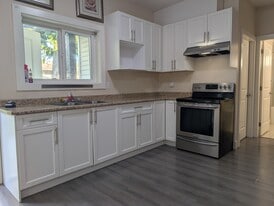 7546 Wren St in Mission, BC - Building Photo