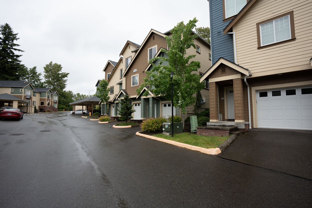 Marymoor Ridge Condominiums in Redmond, WA - Building Photo