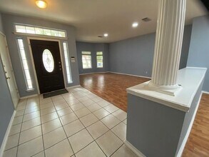 2533 Lavendale Ct in Austin, TX - Building Photo - Building Photo