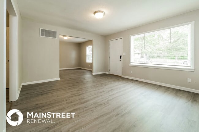 17228 Cerrito Dr in Belton, MO - Building Photo - Building Photo