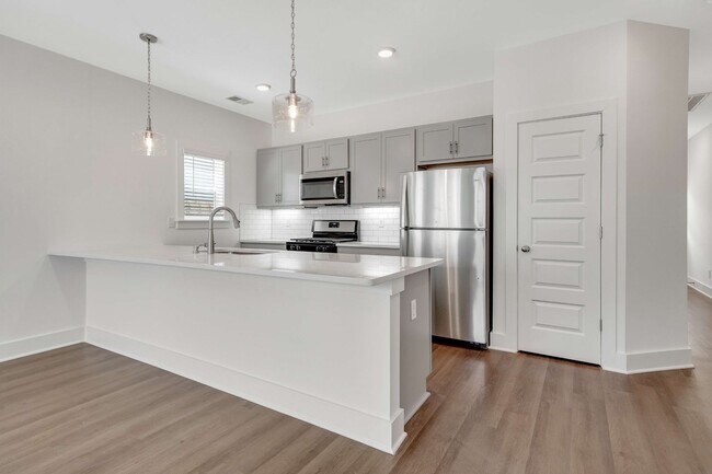 224 Huntley Knl Pl in Pelham, AL - Building Photo - Building Photo