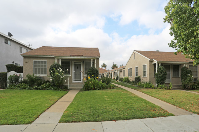 440-442 W Stocker St in Glendale, CA - Foto de edificio - Building Photo