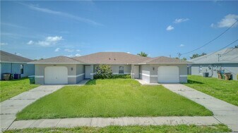 2002 NE 6th St in Cape Coral, FL - Building Photo