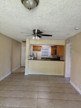 1600 Balfour Point Dr in West Palm Beach, FL - Building Photo - Building Photo