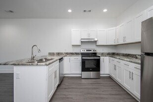 1611 Nichols Rd in Little Rock, AR - Building Photo