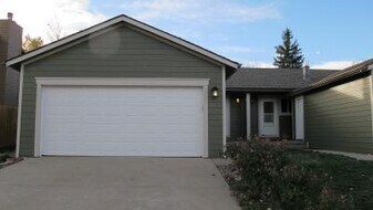 373 S Dover Ave in Lafayette, CO - Building Photo