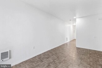401 W Wingohocking St in Philadelphia, PA - Building Photo - Building Photo