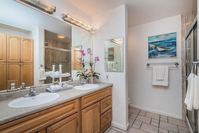 4435 Summer Dr in Oceanside, CA - Building Photo - Building Photo