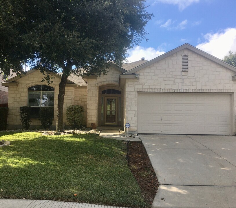 24307 Alamosa Falls in San Antonio, TX - Building Photo