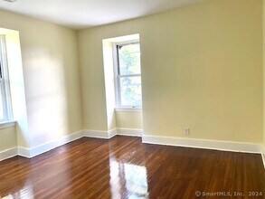 88 E Pearl St-Unit -3rd flr in New Haven, CT - Building Photo - Building Photo