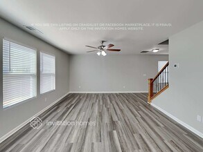 6121 Fazenda Drive in Charlotte, NC - Foto de edificio - Building Photo