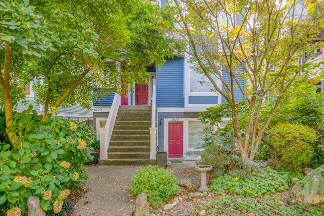 1614-1620 Grant St in Vancouver, BC - Building Photo - Building Photo