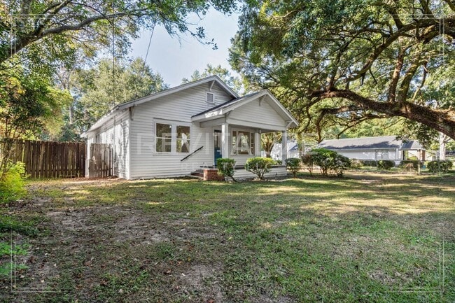 2509 Fairway Dr in Mobile, AL - Building Photo - Building Photo