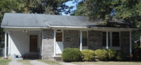 property at 3008 S Elm St
