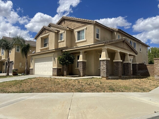 37280 Parkway Dr in Beaumont, CA - Building Photo - Building Photo