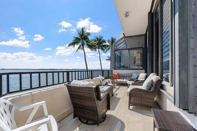 property at 520 Brickell Key Dr