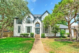3002 Barton Point Cir in Austin, TX - Building Photo
