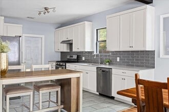 10302 Aspen St in Austin, TX - Building Photo - Building Photo