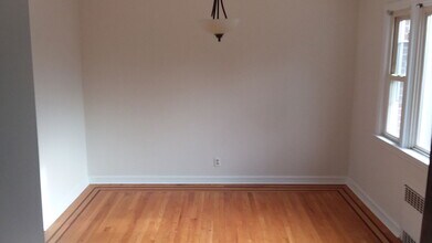 260 Elsmere Pl in Fort Lee, NJ - Building Photo - Building Photo