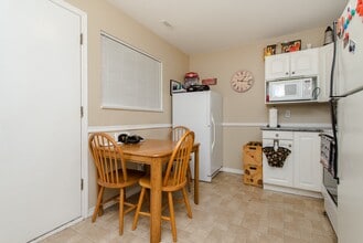 8596 Ashwell Rd in Chilliwack, BC - Building Photo - Building Photo