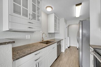 17736 E Cornell Dr in Aurora, CO - Building Photo - Building Photo