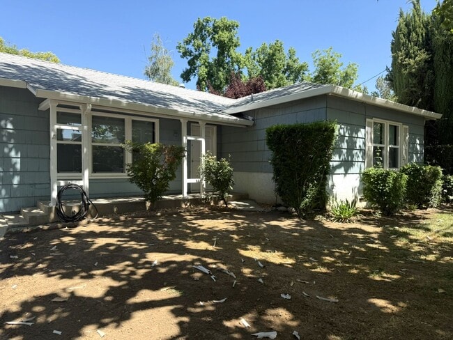 2451 6th Ave in Merced, CA - Building Photo - Building Photo