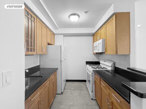1405 5th Ave in New York, NY - Building Photo - Building Photo