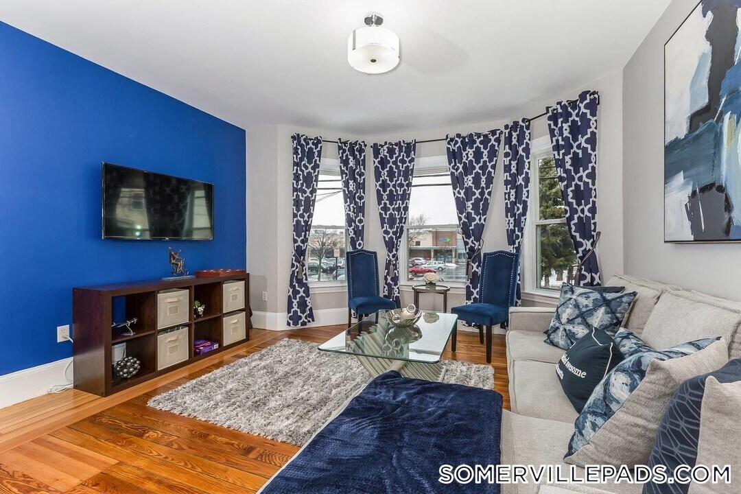 98 Elm St in Somerville, MA - Building Photo