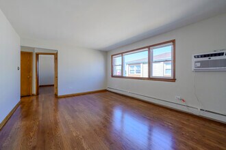1921 S Harlem Ave, Unit 2W in Berwyn, IL - Building Photo - Building Photo