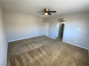 9726 Canyon Landing Ave in Las Vegas, NV - Building Photo - Building Photo