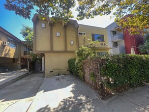 926 N Hudson Ave in Los Angeles, CA - Building Photo - Primary Photo