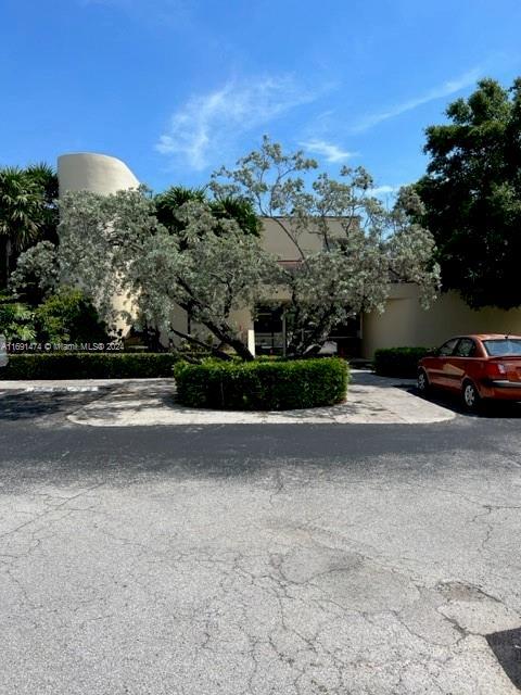 9100 SW 137th Terrace in Miami, FL - Foto de edificio - Building Photo