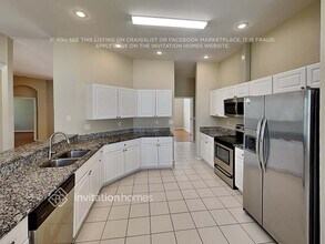 5045 Sturbridge Ct in Sarasota, FL - Building Photo - Building Photo