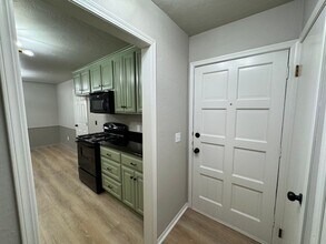 7030 Elk Canyon Rd in Oklahoma City, OK - Building Photo - Building Photo