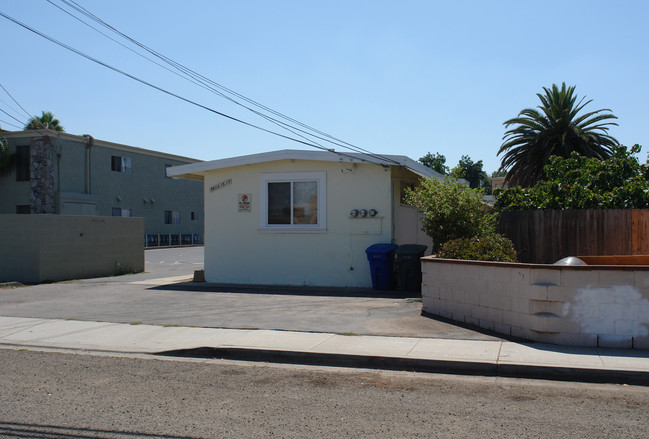 7613-7617 Pacific Ave in Lemon Grove, CA - Building Photo - Building Photo