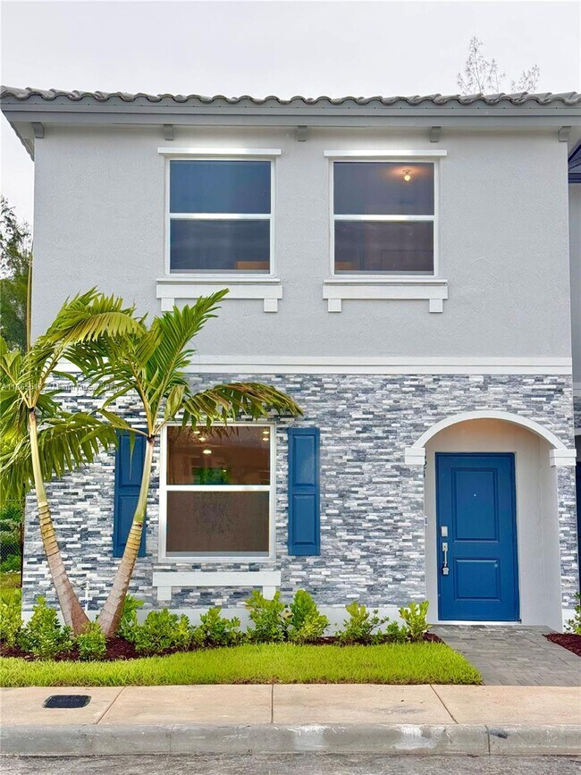 property at 124 SE 10th St
