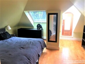 74 Chestnut St, Unit #3 in Brookline, MA - Building Photo - Building Photo