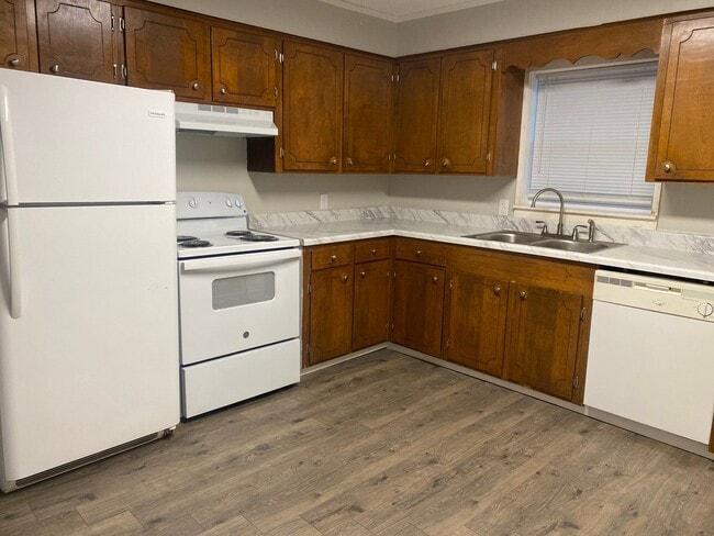 919 Rushmeade Rd, Unit L in Jackson, TN - Building Photo - Building Photo