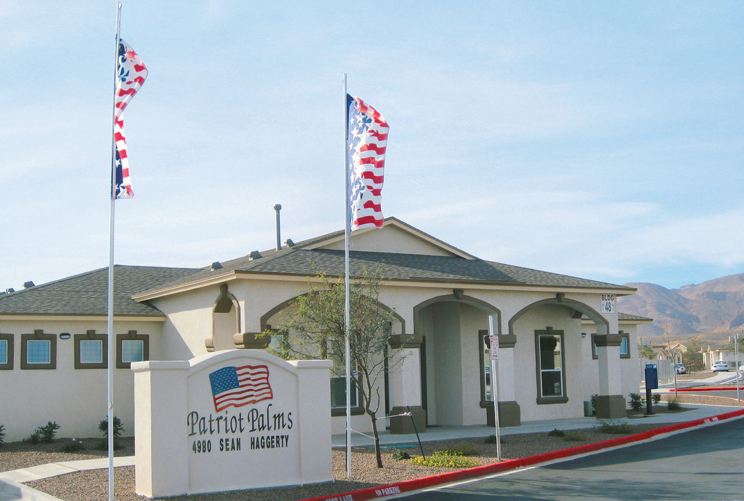 Patriot Palms in El Paso, TX - Building Photo