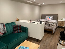 657 Girard St NE in Washington, DC - Building Photo