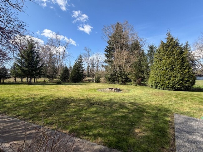 6597 Tut Terrace in Bellingham, WA - Building Photo - Building Photo