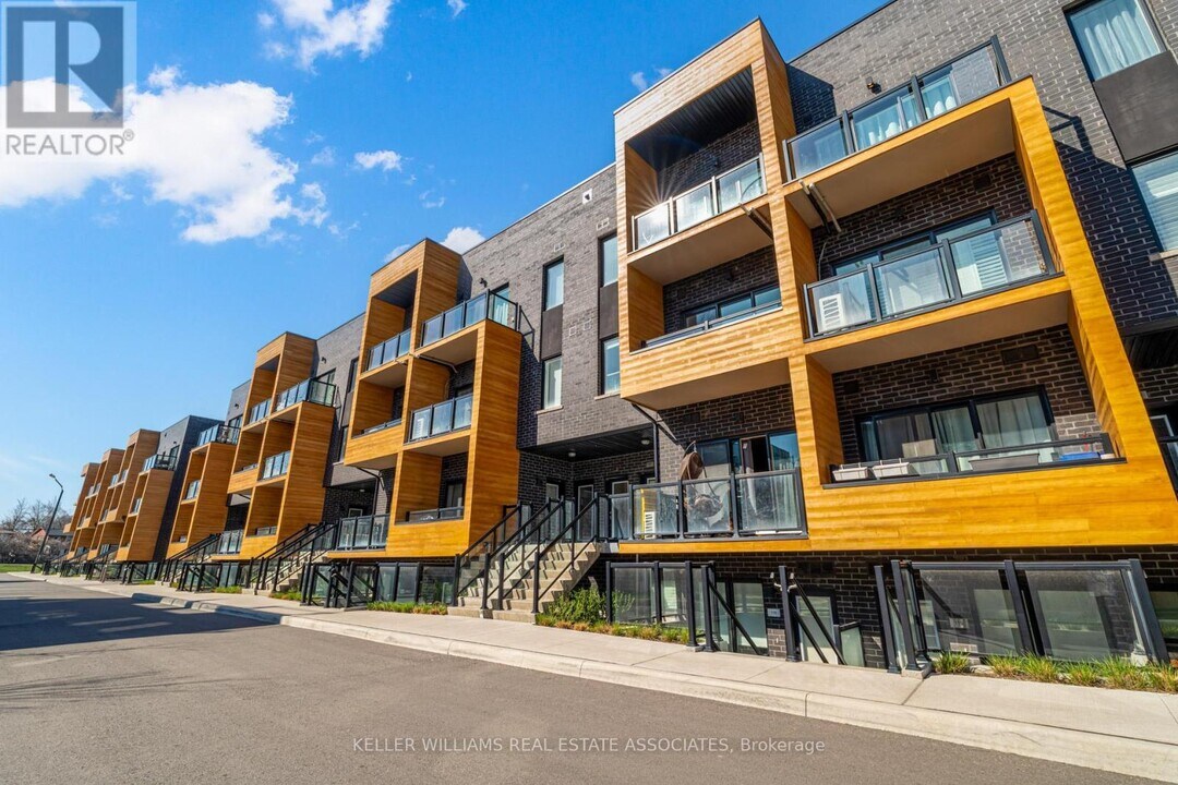 1145-1145 Journeyman Ln in Mississauga, ON - Building Photo