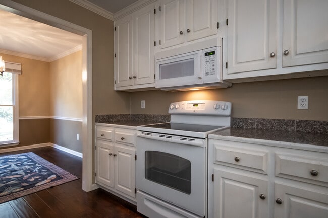 119 Spring Lake Dr in Athens, GA - Building Photo - Building Photo